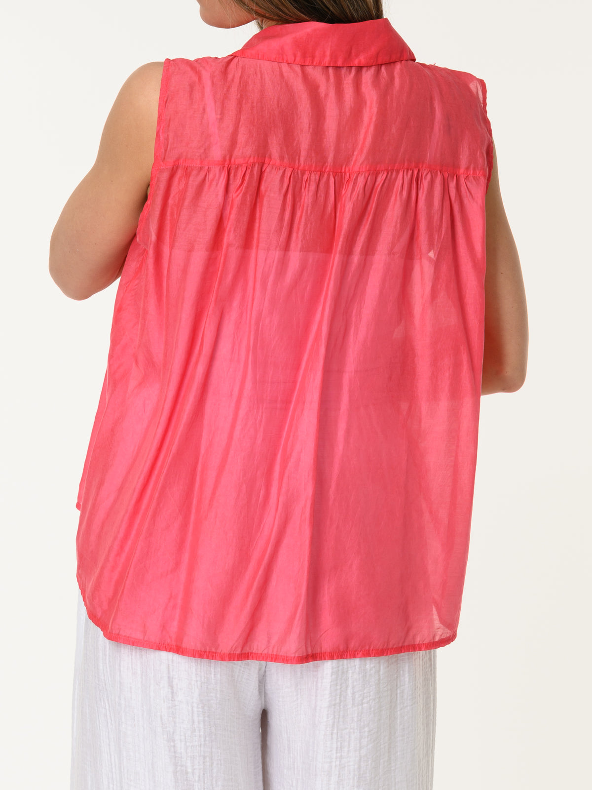 Camisole rouge avec dentelle