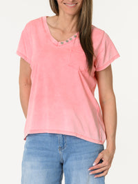 T-shirt corail avec poche