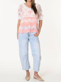 Chandail blanc et rose en crochet
