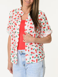 Chemise blanche avec imprimé de cerises