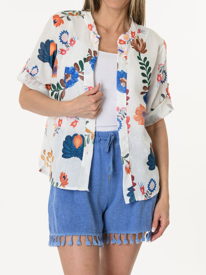 Chemise blanche avec imprimé floral multicolore