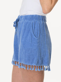 Short bleu électrique avec franges au bas