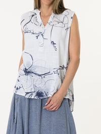 Camisole blanche avec imprimé de fleurs abstraites