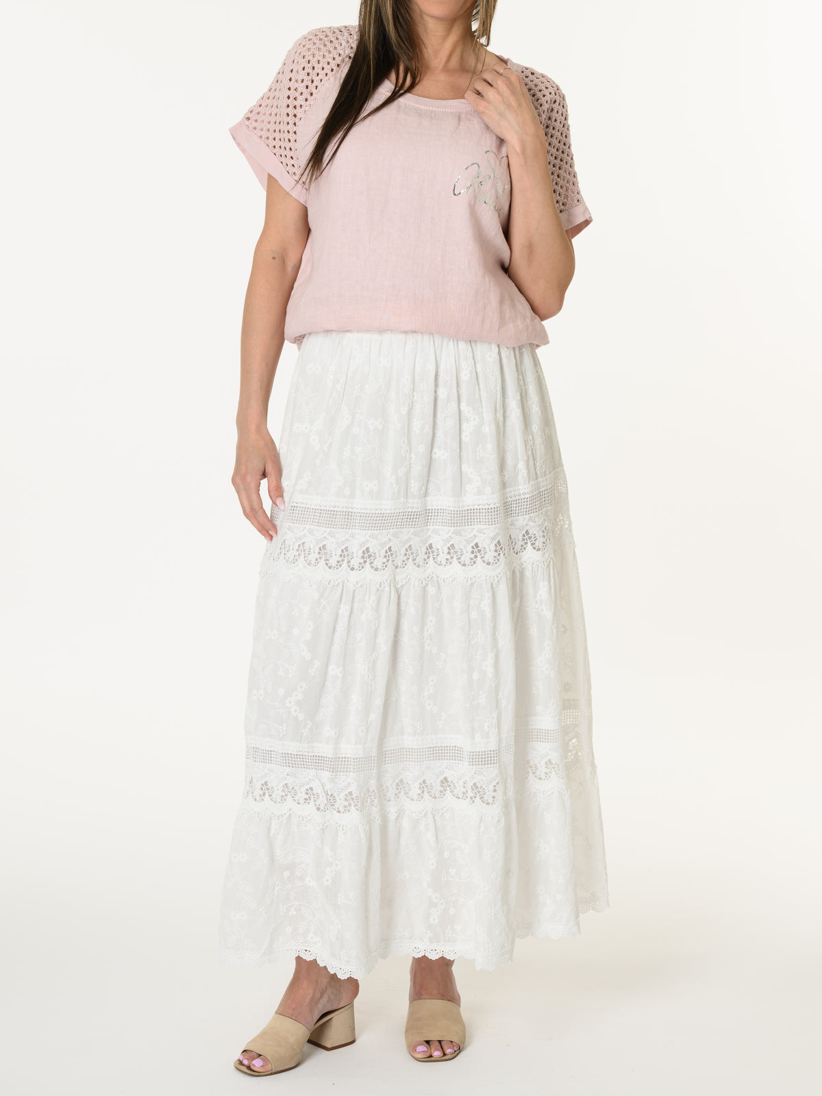 T-shirt rose avec manches en crochet