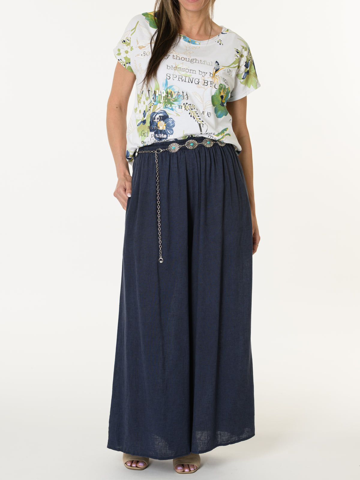 T-shirt blanc avec imprimé floral vert et bleu
