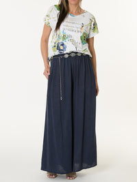 T-shirt blanc avec imprimé floral vert et bleu