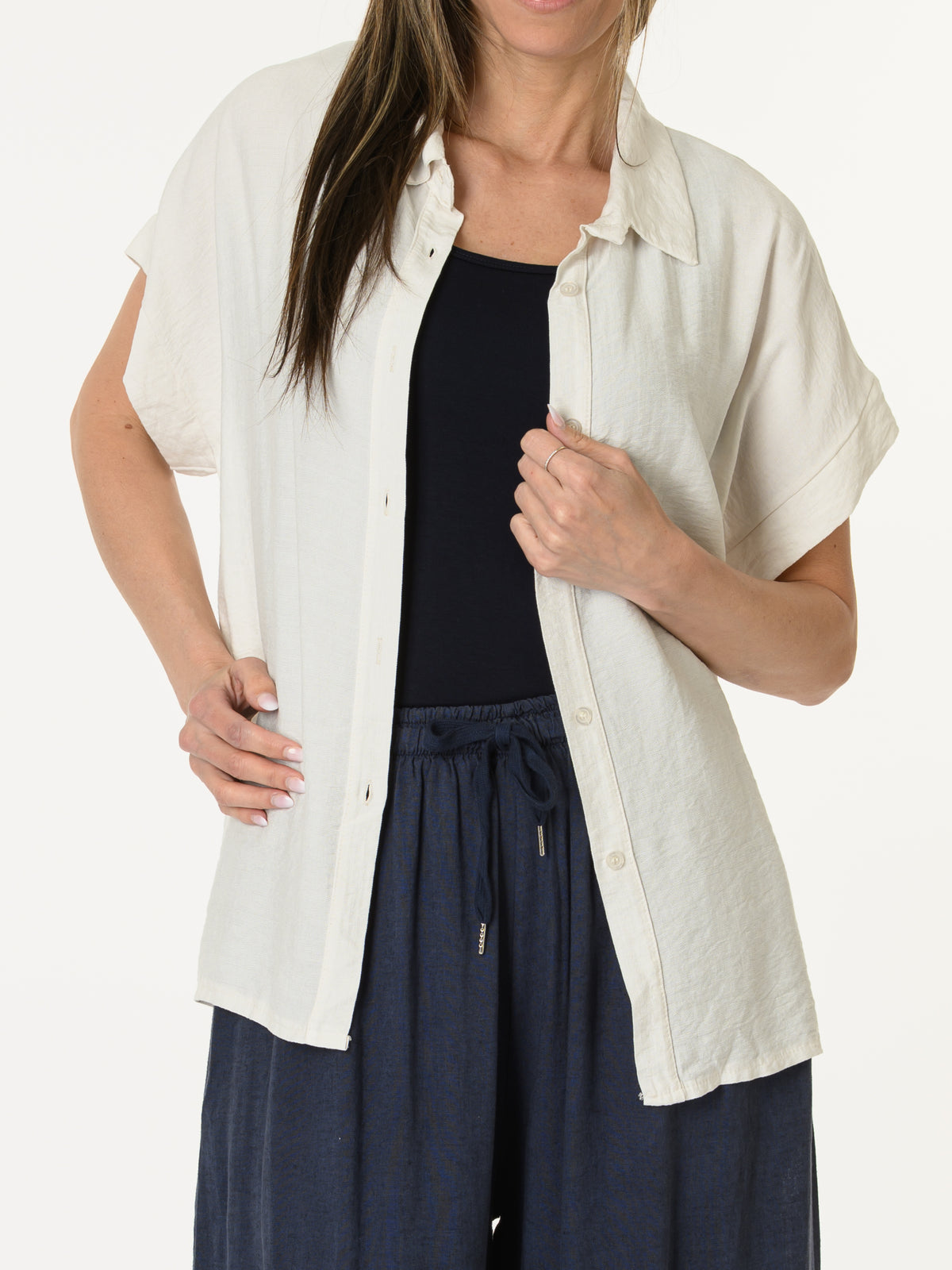 Nouveautés - Chemise beige avec dentelle au dos