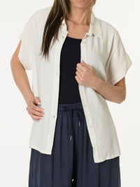 Nouveautés - Chemise beige avec dentelle au dos