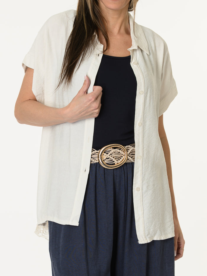 Nouveautés - Chemise beige avec dentelle au dos