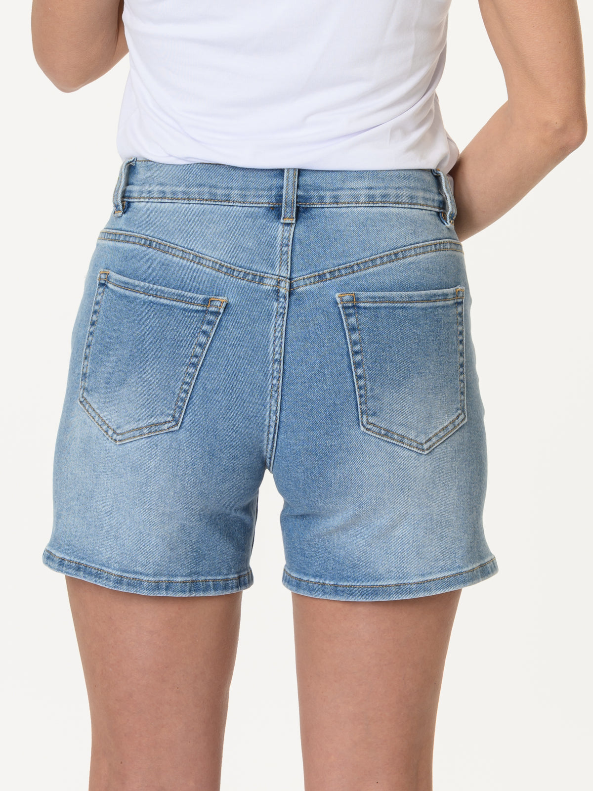 Short en jean avec cordon