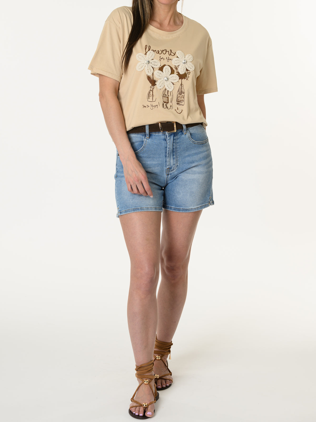T-shirt beige avec trois fleurs brodés