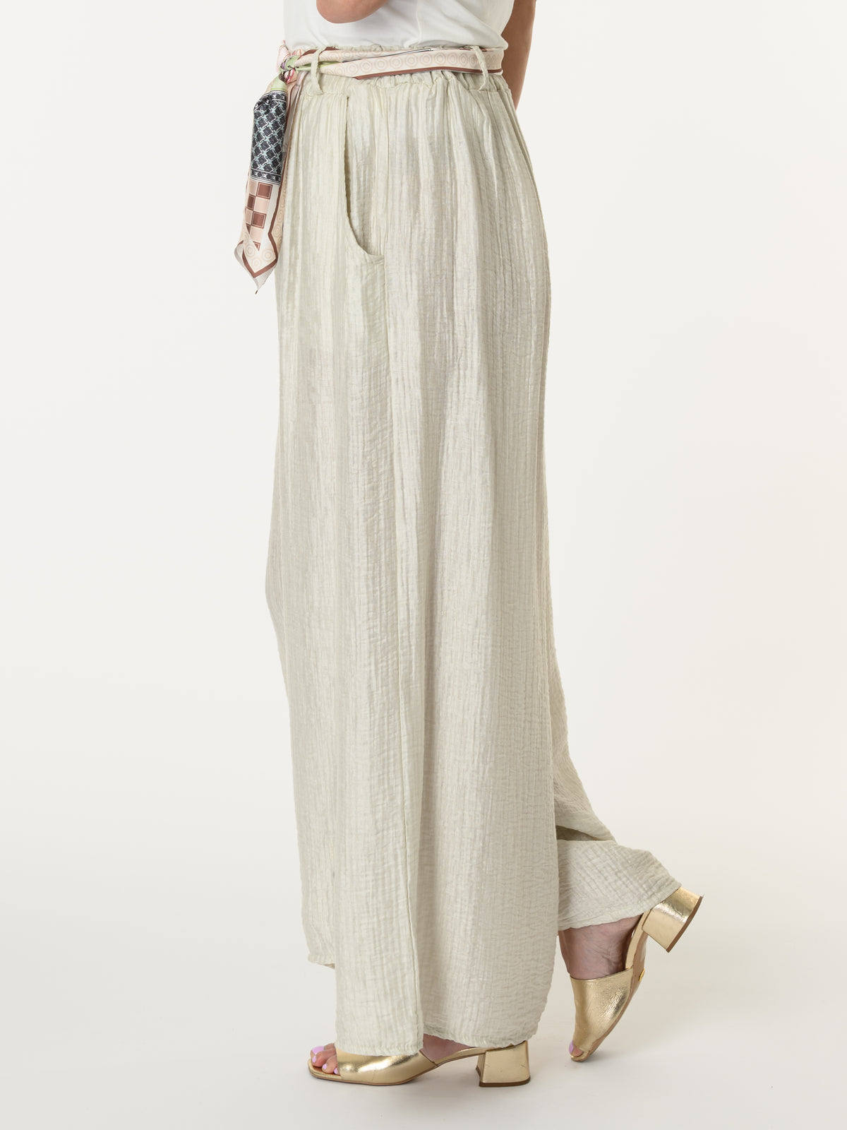 Pantalon palazzo beige avec ceinture