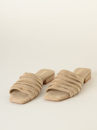 Sandale beige en suède