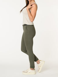 Pantalon skinny kaki avec ceinture