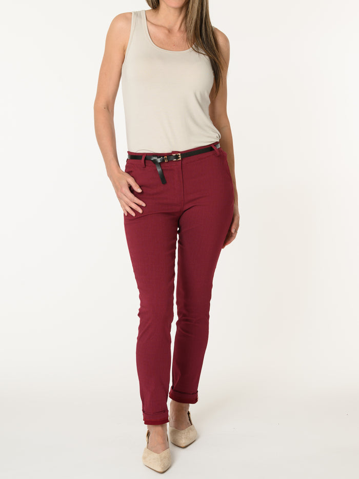 Pantalon skinny bourgogne avec ceinture