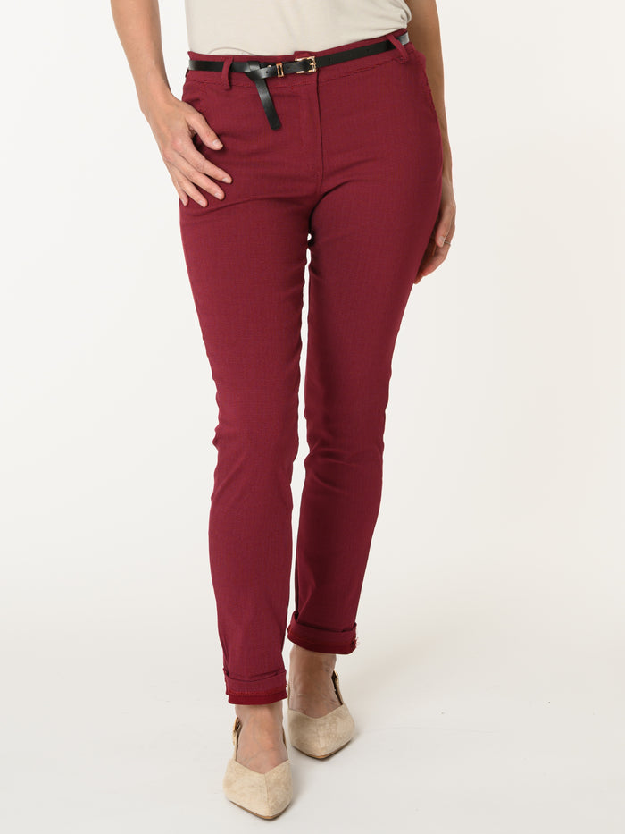 Pantalon skinny bourgogne avec ceinture