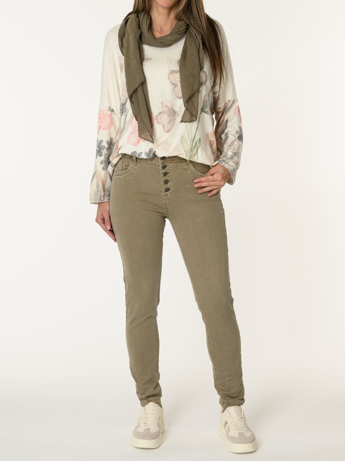 Chandail blanc crème avec imprimé floral multicolore