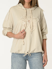 New - Chandail beige avec grande fleur texturée au centre