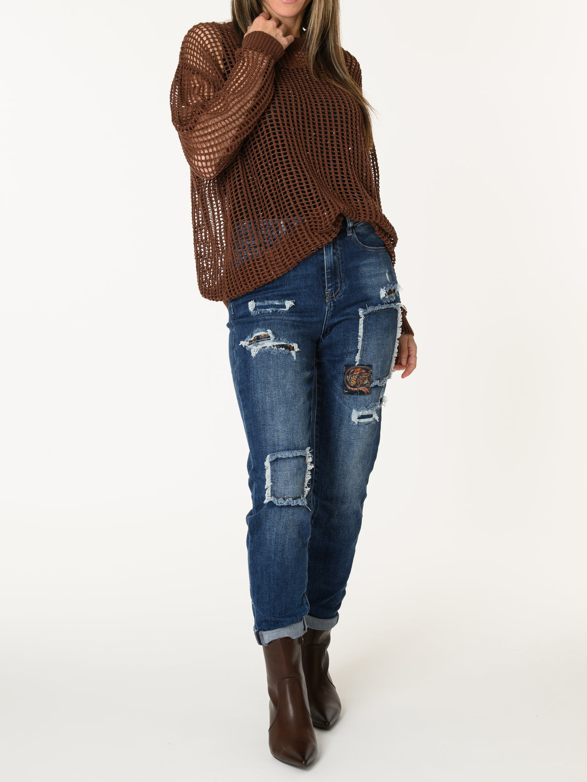 Chandail brun en mailles avec paillettes