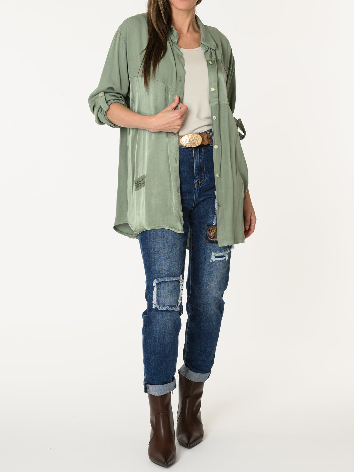 Chemise kaki aux textures satinées