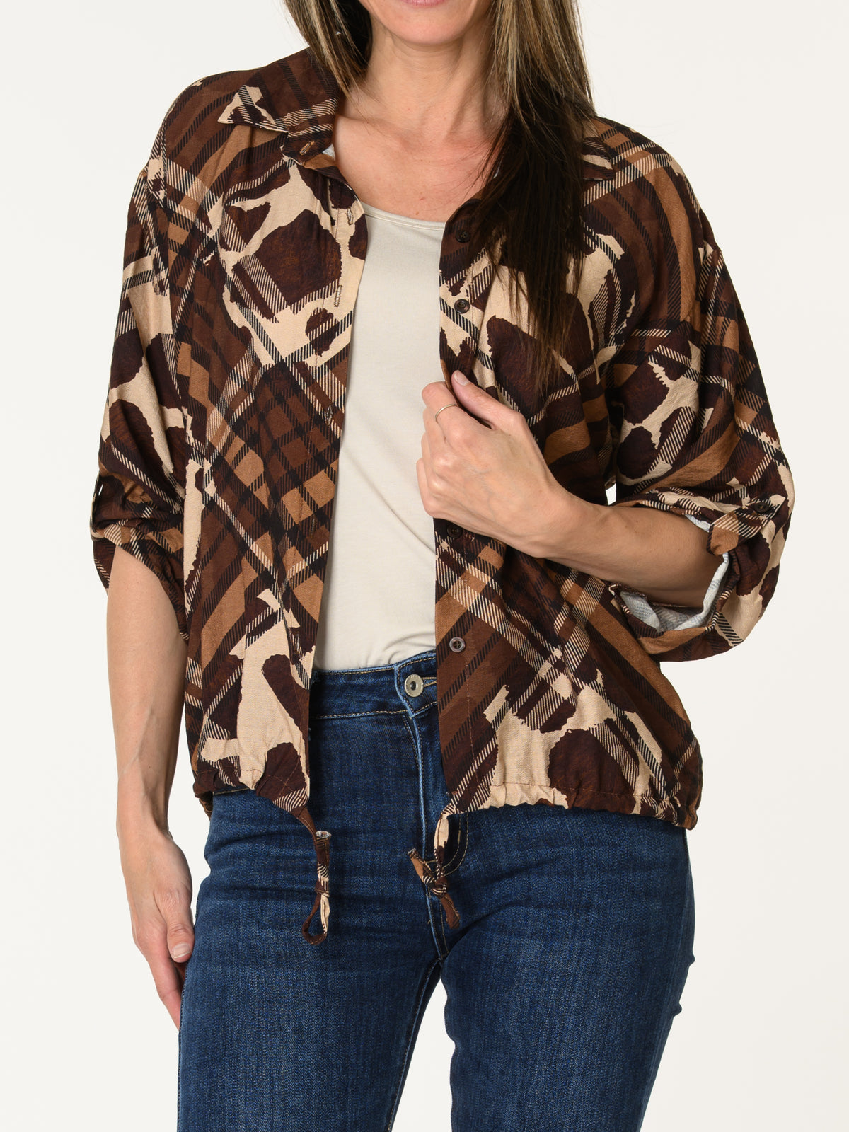 Chemise brune à motifs de style Burberry