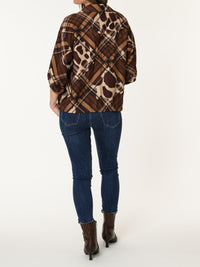 Chemise brune à motifs de style Burberry