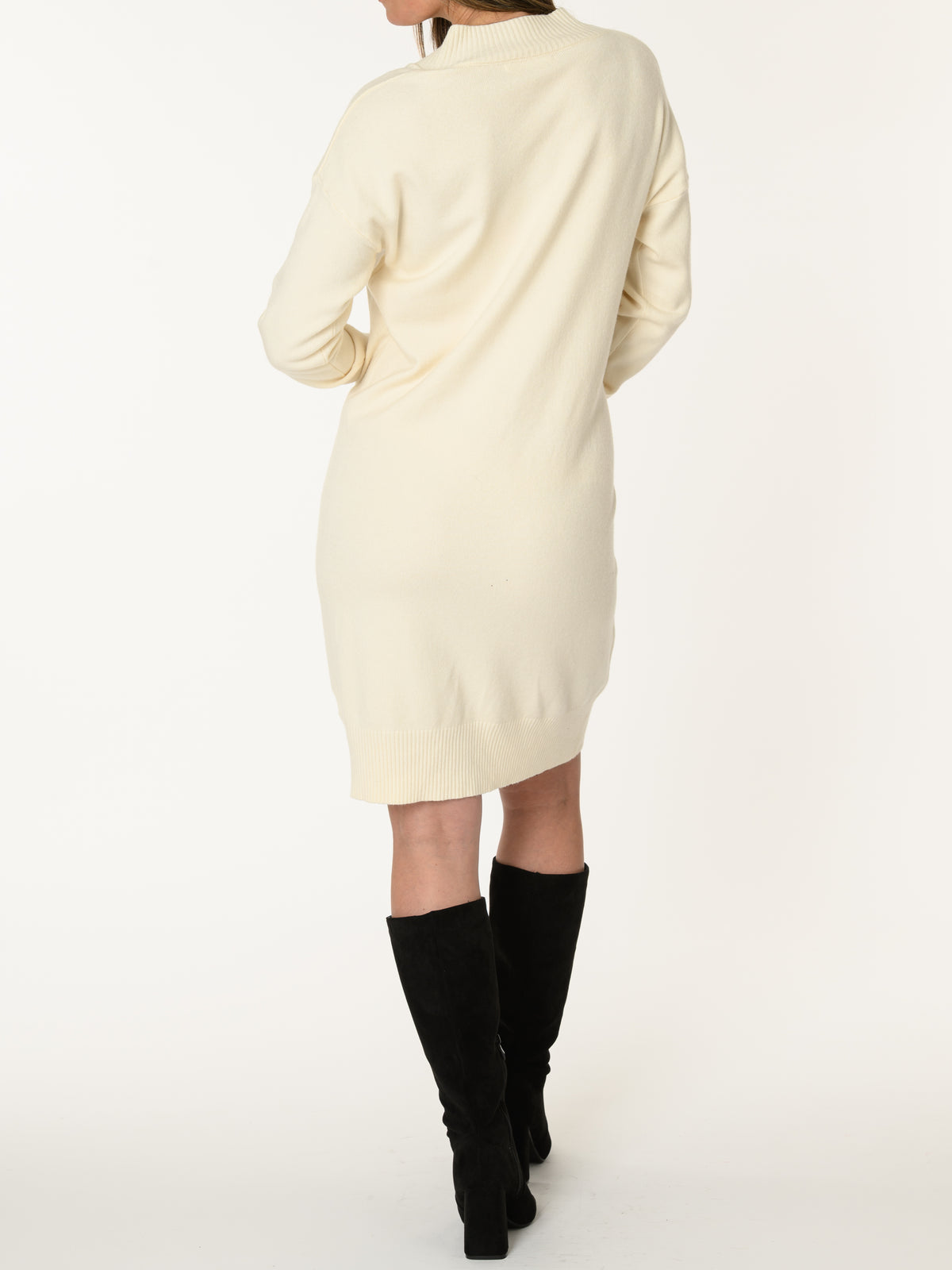 Robe blanc crème à manches longues