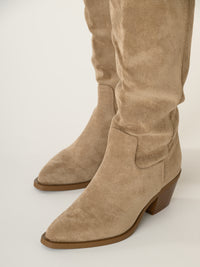Botte western beige en suède
