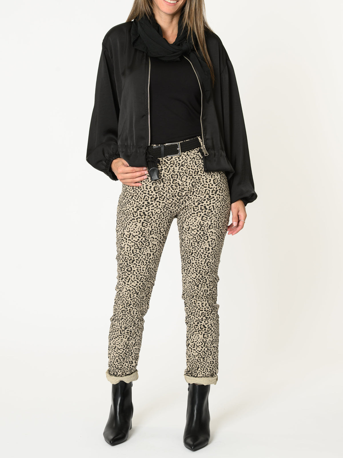 Veste bomber pour femme noire avec glissière et poignets côtelés