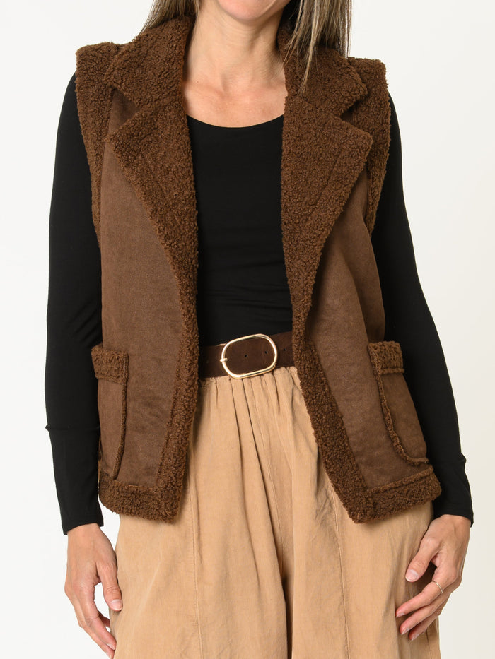 Veste sans manche pour femme brune doublée en mouton