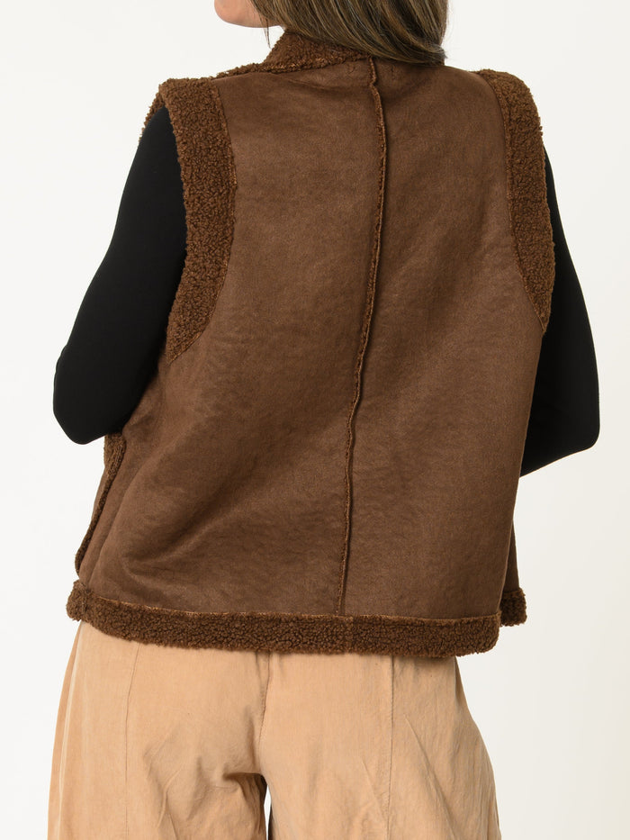 Veste sans manche pour femme brune doublée en mouton