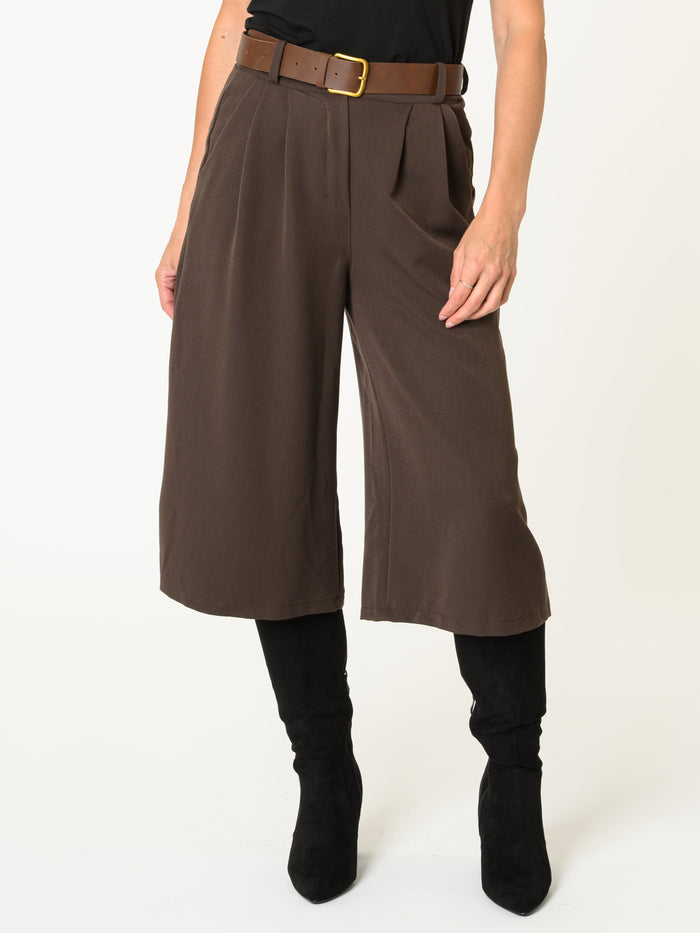Pantalon palazzo pour femme brun à plis avec ceinture de cuir