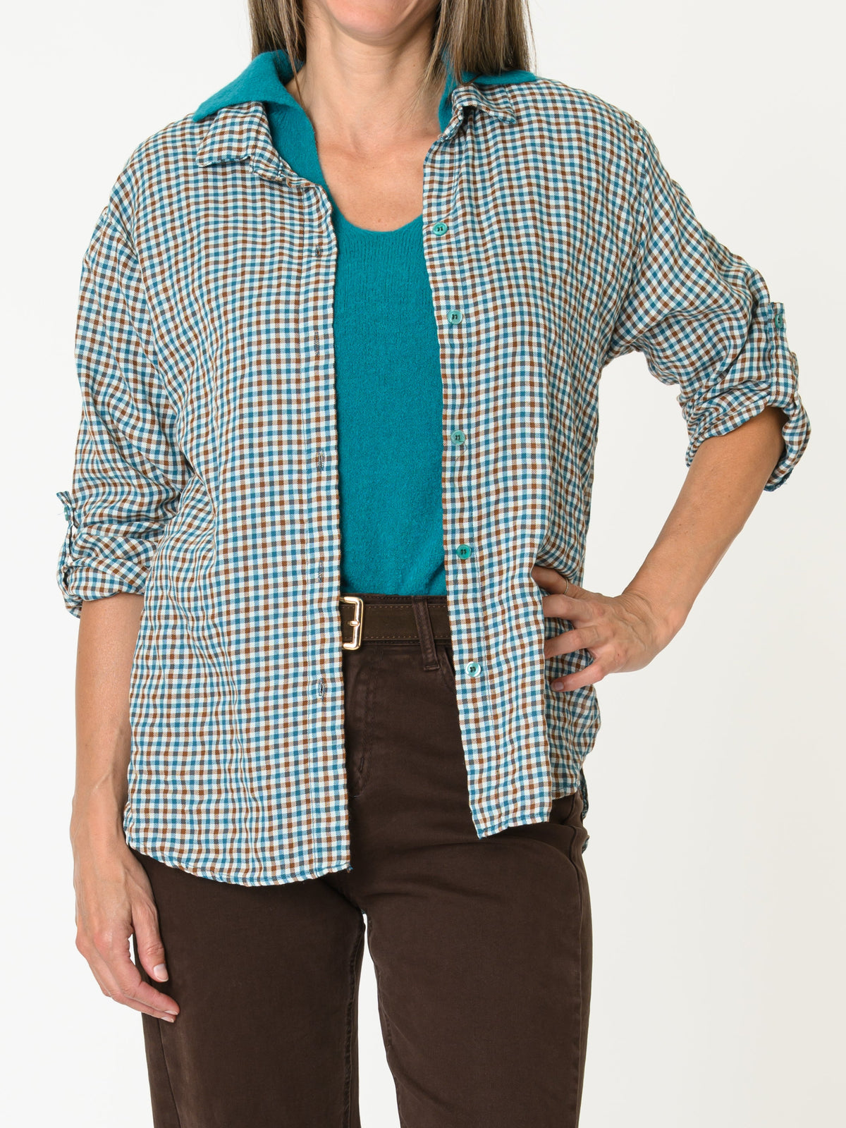 Chemise pour femme à carreaux bleus ample avec manche retroussable