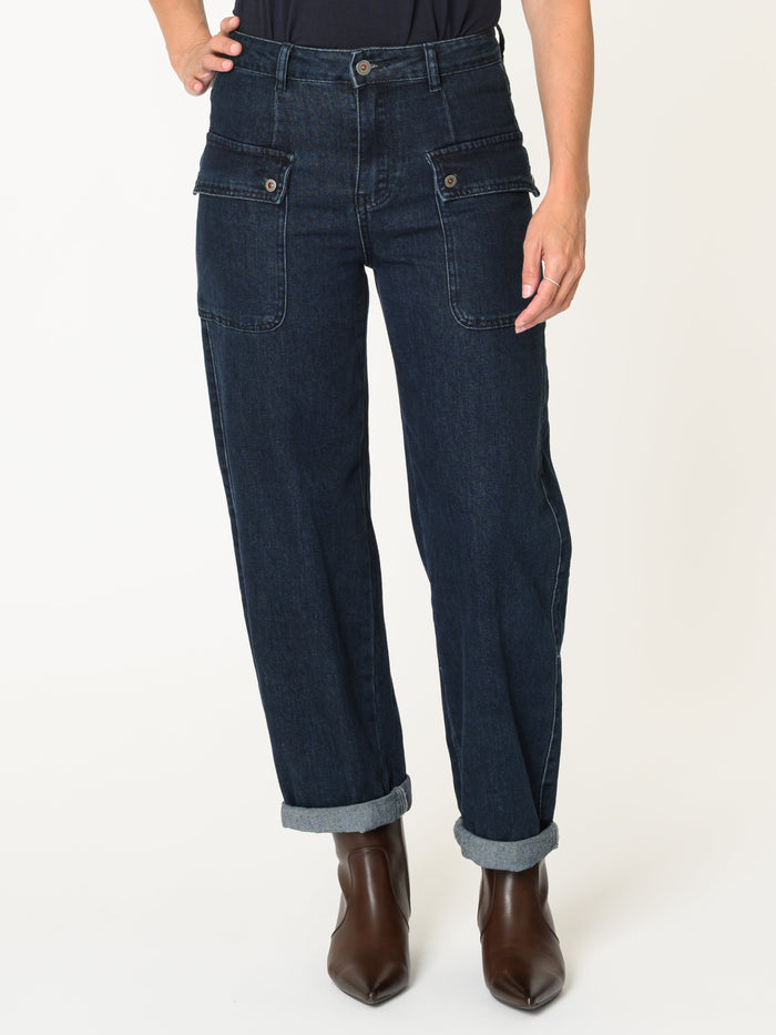 Jeans noir pour femme coupe carotte avec poches cargo