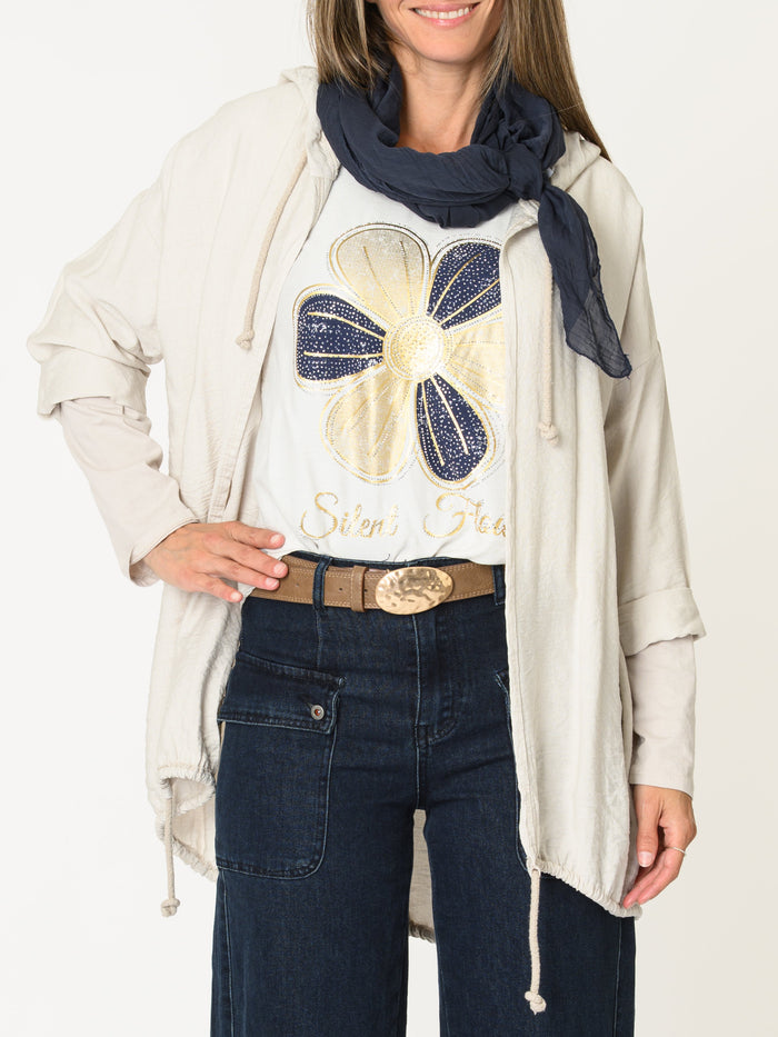 T-shirt écru pour femme avec fleur appliquée et broderie