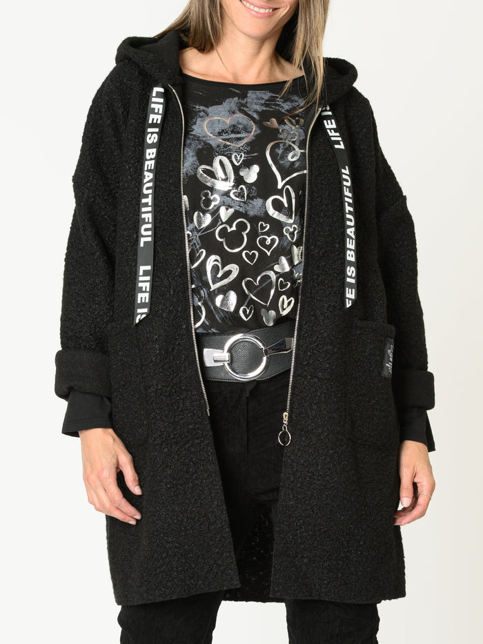 Chandail noir pour femme long imprimé de coeurs argentés