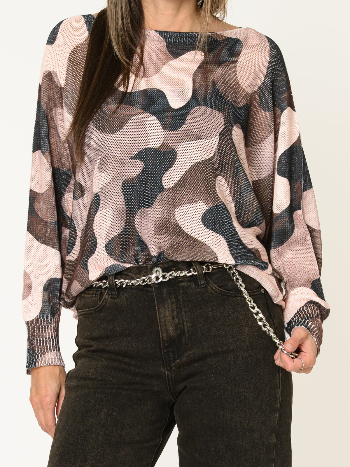 Chandail camouflage pour femme taupe à manche chauve-souris