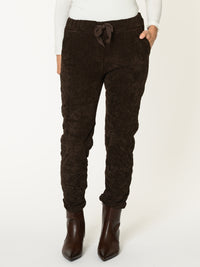 Pantalon funky pour femme brun avec cordon à la taille