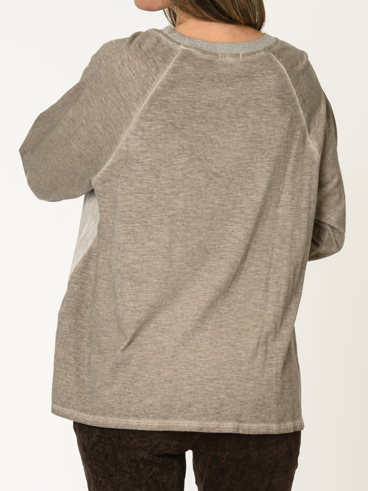 Chandail taupe pour femme en satin avec coeur et strass