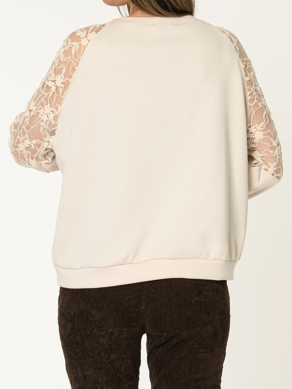 Chandail crème pour femme avec dentelle et motif Mickey