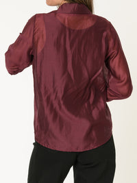 Chemise bourgogne pour femme en satin symétrique
