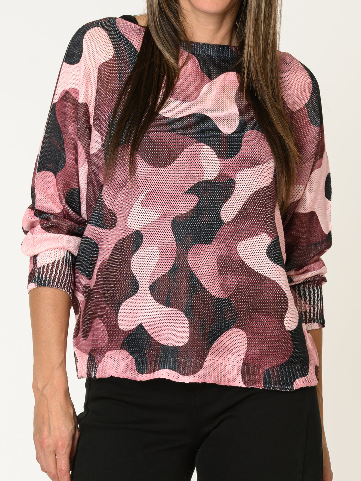 Chandail camouflage pour femme rose à manche chauve-souris