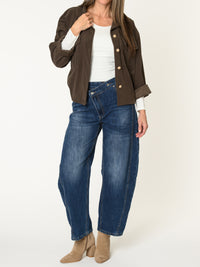 Veste brune pour femme côtelée style chemise avec poches