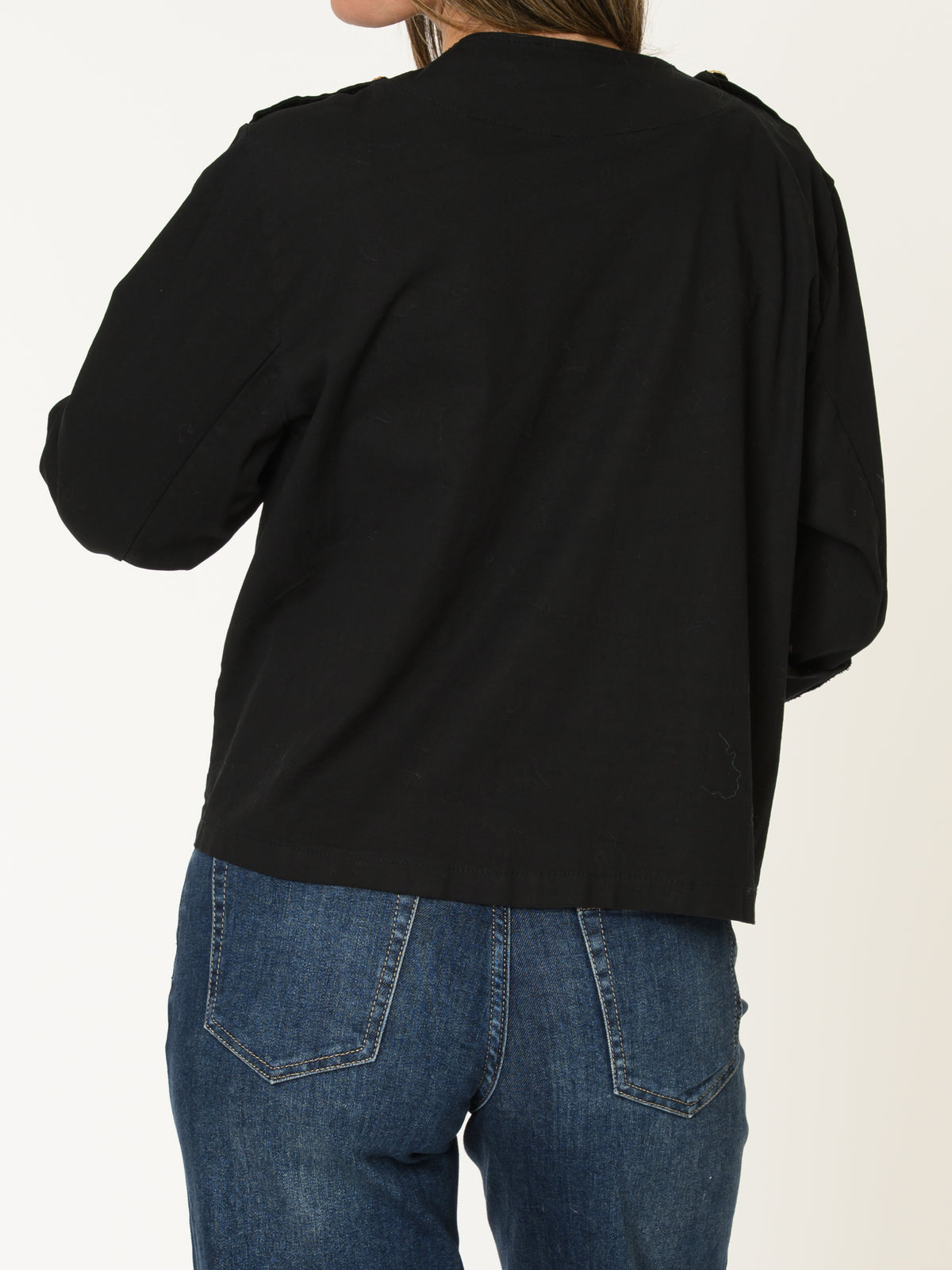Veste noire pour femme structurée avec boutons perlés