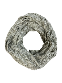 Foulard kaki à motifs de trèfles