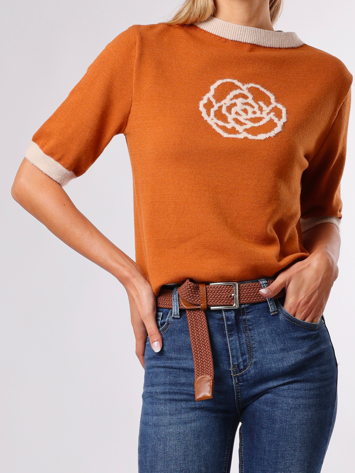 NEW - Chandail orange brique avec motif de fleur