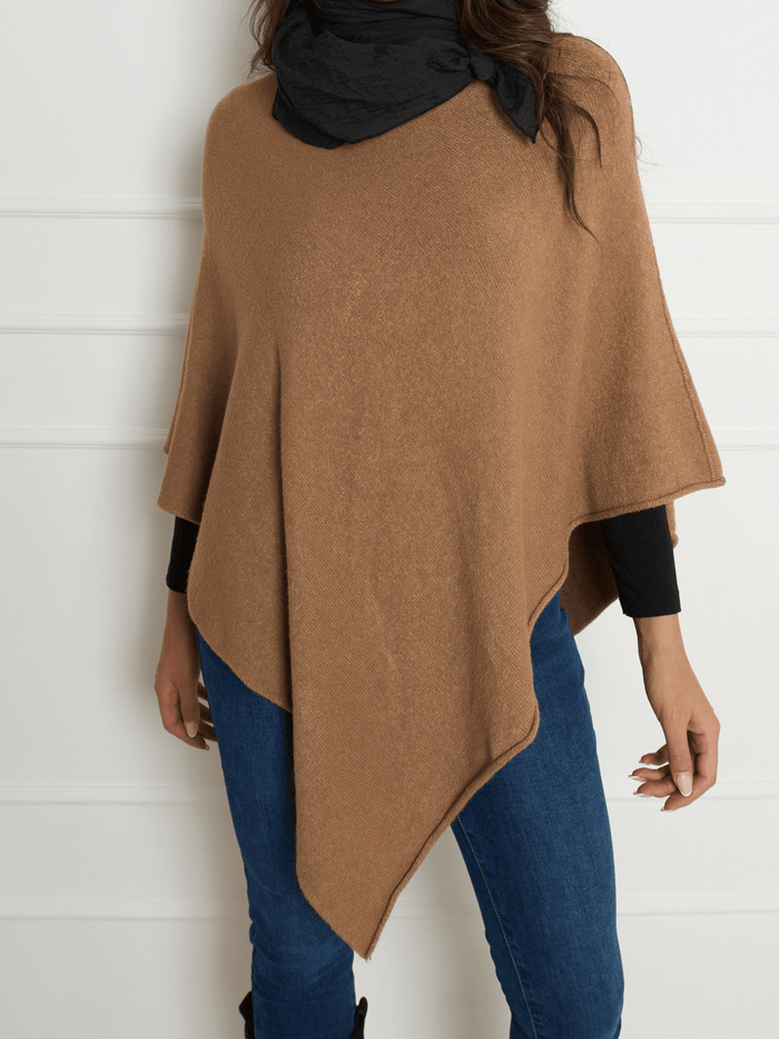NEW - Poncho camel à col bateau