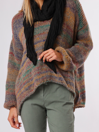 NEW - Chandail gris en tricot rayé multicolore