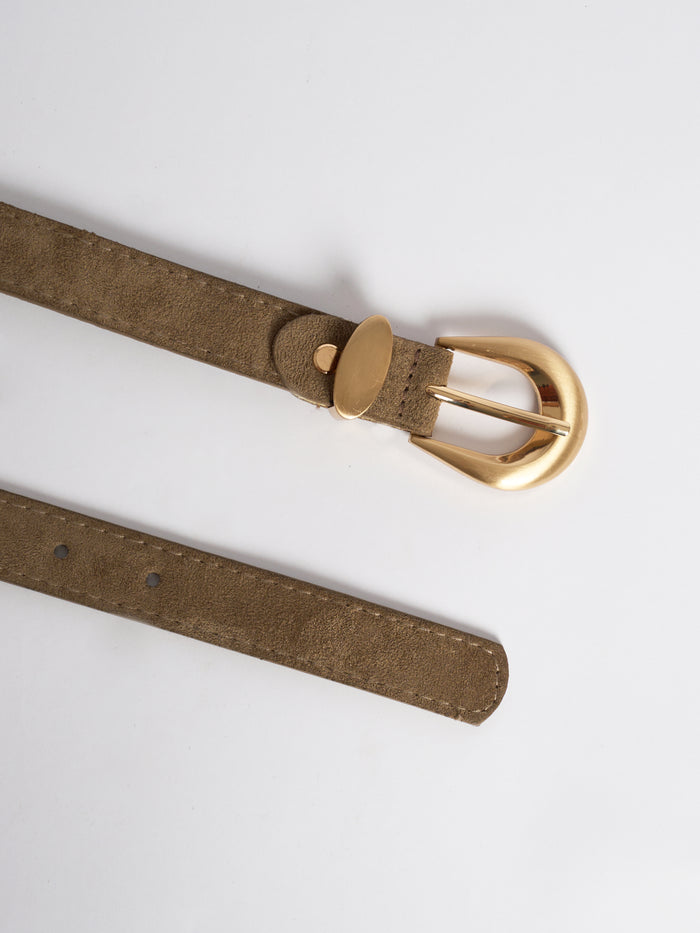 Elastic black belt with narrow silver buckle