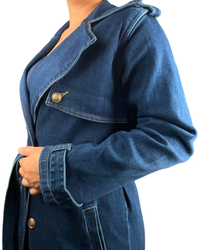 Manteau/trench long en jeans à manche longue pour femme.